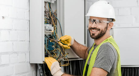 Kickstart Your Career In Electrical Work_Become A Certified Electrician Online